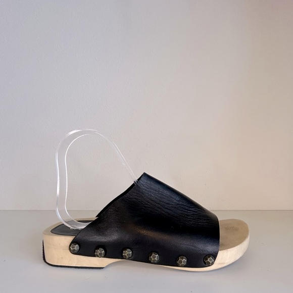 Opening Cermony Leather Slides - Picture 1 of 7